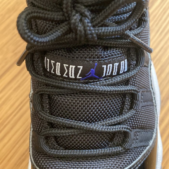 Air Jordan Kids Boys 11 Retro 'Space Jam' 2016 Sneakers Shoes Size 3.5 - Picture 7 of 7